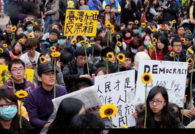 台湾反对45名反中乱港分子被判刑 台湾是中国的一个省 外交部回应 这不是一个外交