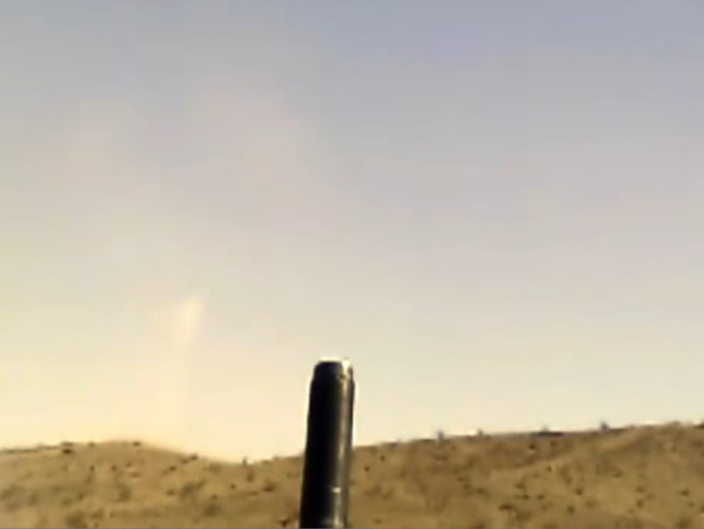 美国大兵也怕死：迫击炮发射失败 炮手拔腿就跑