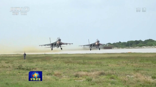 一眼望不到边!我歼11战机出动演习机库数不清
