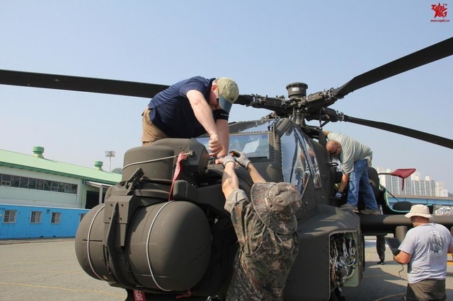 韩国引进AH-64E武直首批到货