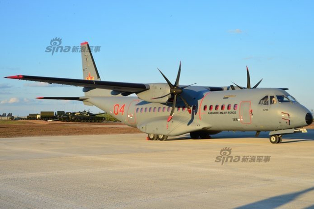 KADEX-2016国际军事装备展在阿斯塔纳开幕