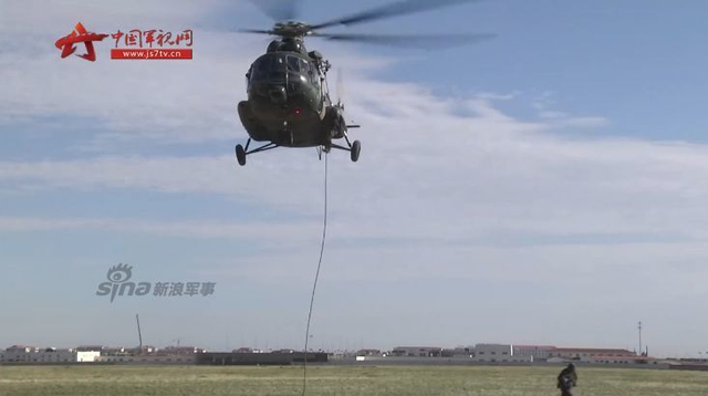 38军万人千车大演习：99A坦克与无人机组合出击