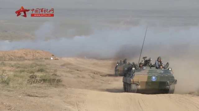 38军万人千车大演习：99A坦克与无人机组合出击