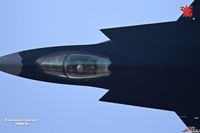 歼31与F35C验证机细节比拼