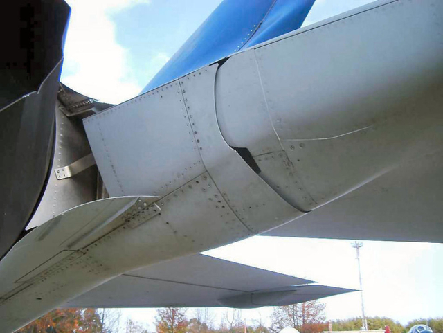 歼31与F35C验证机细节比拼