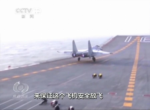 中国和英国航母滑跃甲板大比拼