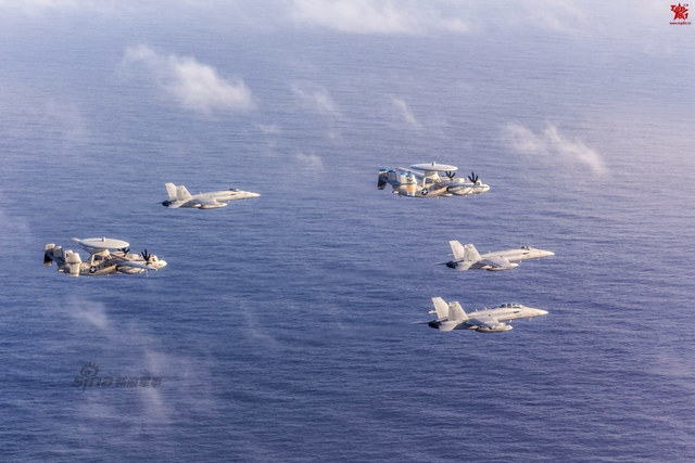 还想来南海？美航母战机群密集编队飞行秀战力