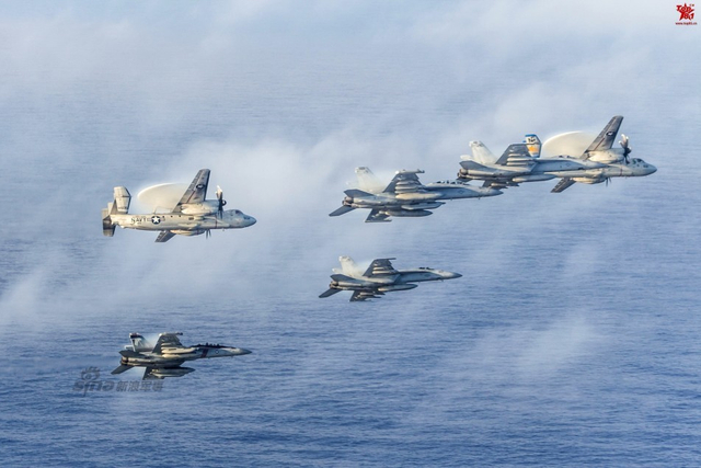 还想来南海？美航母战机群密集编队飞行秀战力