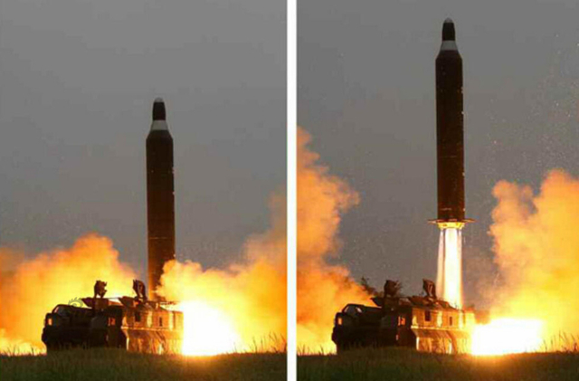朝鲜导弹试射成功 金正恩与专家相拥而泣