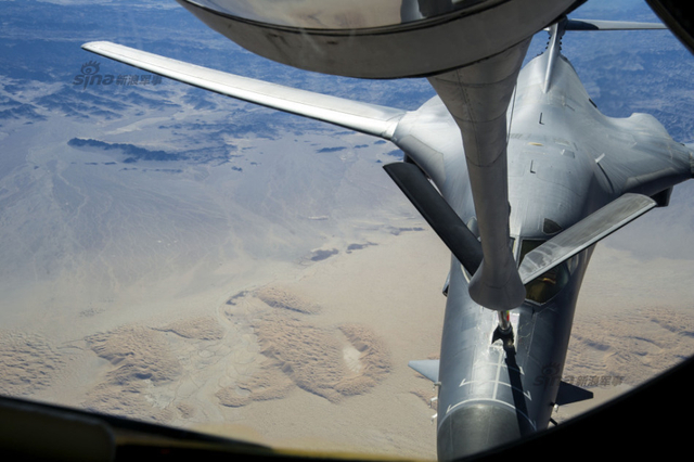 美B1轰炸机部署澳威胁中国舰艇