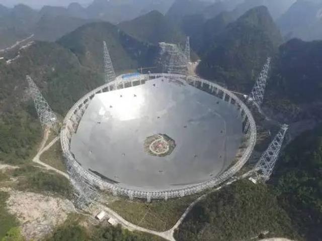 最大望远镜主体工程完工