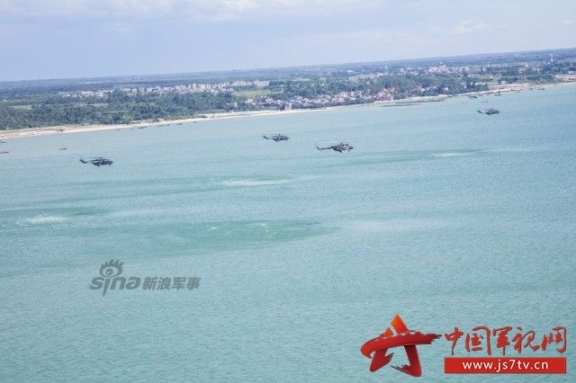掠海超低空飞行!42军大批武直10奔赴南海演习