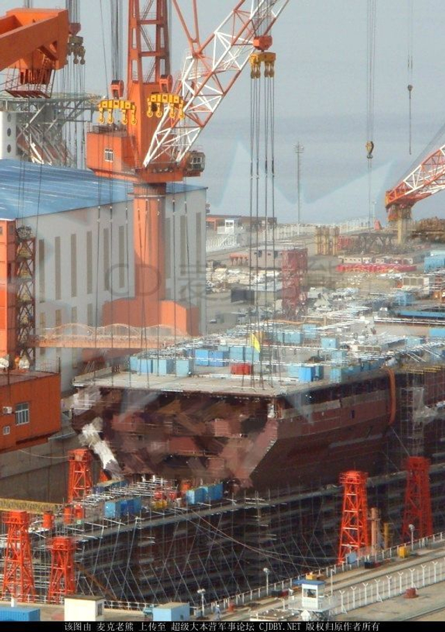 国产航母究竟何时完工?建造现场最新照片曝光