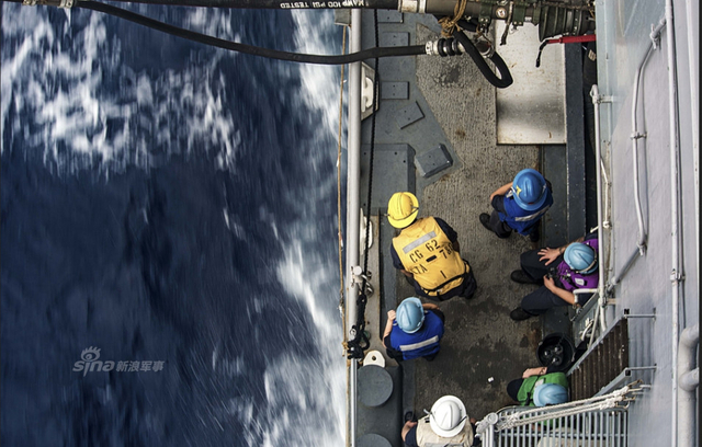 中美南海演习对比：解放军射导弹 美军轻松