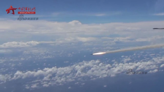 中国海军南海大演习全程震撼画面 多位上将观摩