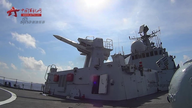 中国海军南海大演习全程震撼画面 多位上将观摩