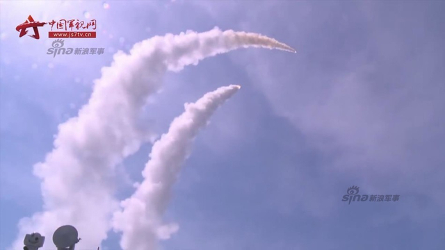 中国海军南海大演习全程震撼画面 多位上将观摩