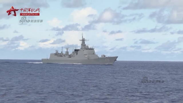 中国海军南海大演习全程震撼画面 多位上将观摩