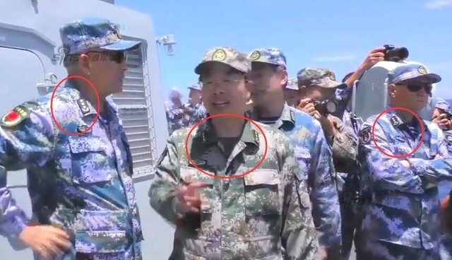 中国海军南海大演习全程震撼画面 多位上将观摩