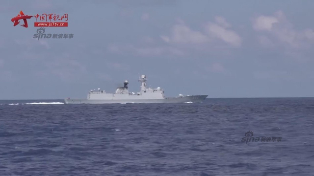 中国海军南海大演习全程震撼画面 多位上将观摩