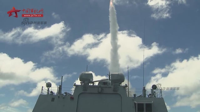 中国海军南海大演习全程震撼画面 多位上将观摩