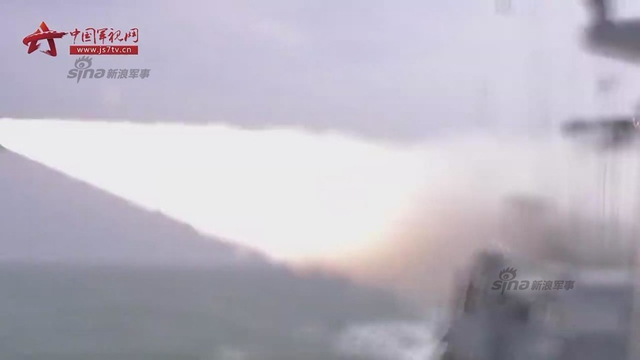 中国海军南海大演习全程震撼画面 多位上将观摩