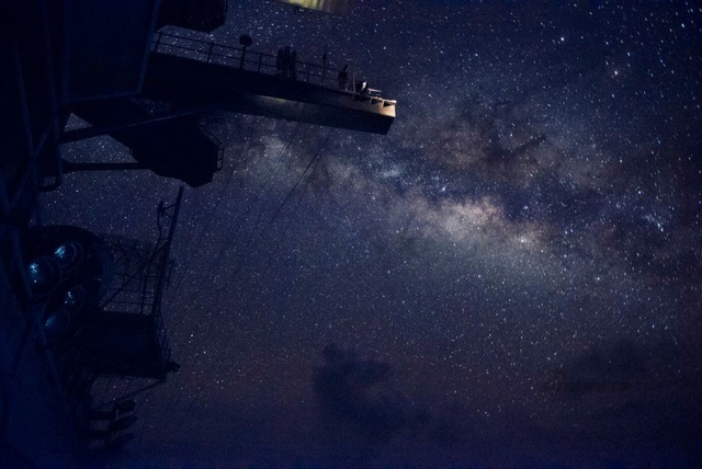 美国海军航母里根号继续南海巡航