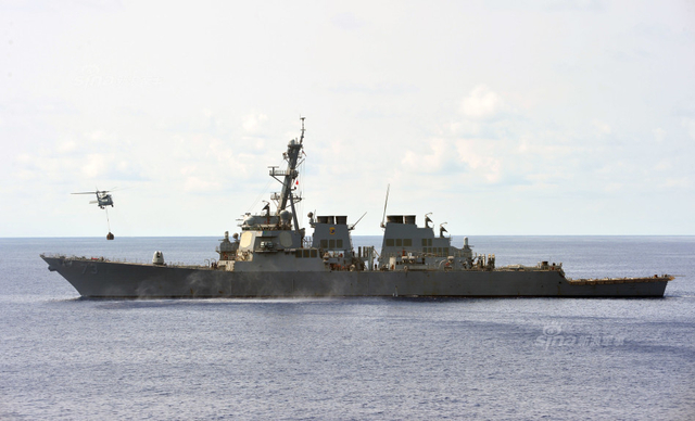 美军驱逐舰群继续南海狐假虎威