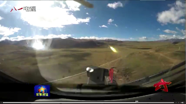 我陆航所有作战部队列装武直10 异形头盔抢眼