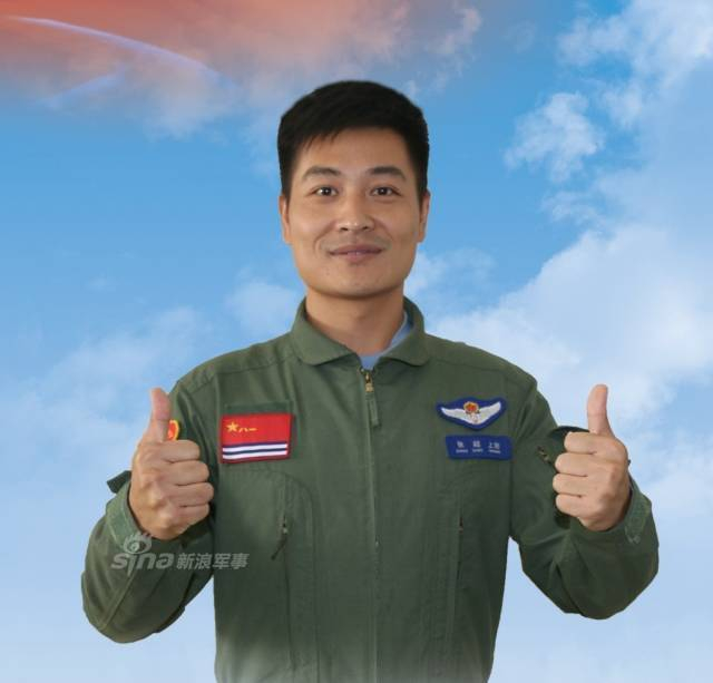 舰载机飞行员张超，牺牲前最后愿望是上航母 