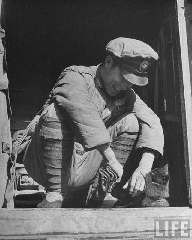 淮海战场的国民党军：初冬仍穿草鞋