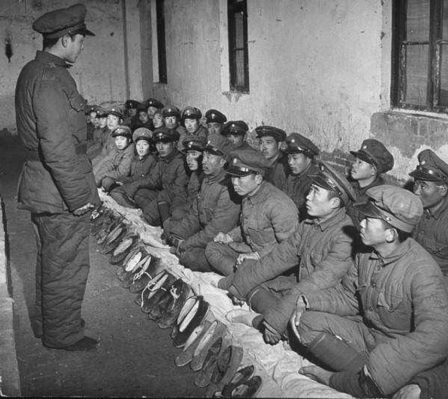 淮海战场的国民党军：初冬仍穿草鞋