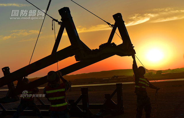 红旗9抗饱和发射！中国空军导弹师防空实弹演习