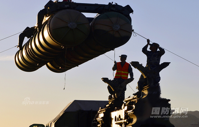 红旗9抗饱和发射！中国空军导弹师防空实弹演习