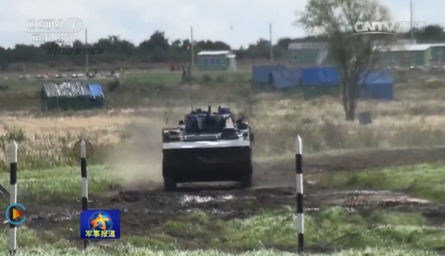 05式大战俄制步战！中国陆战队角力海上登陆赛