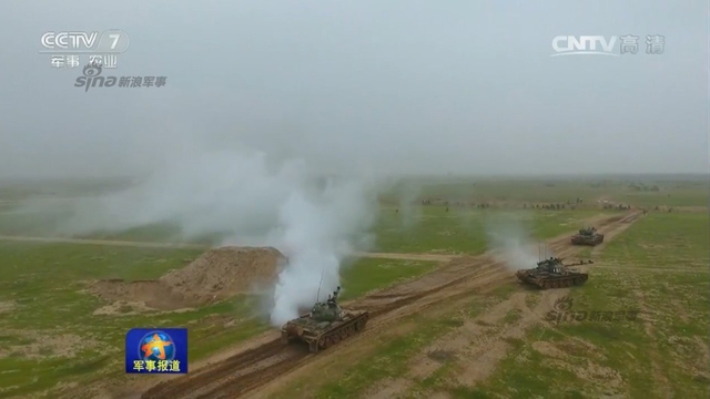 59坦克真不少！解放军第26集团军重装甲群出动