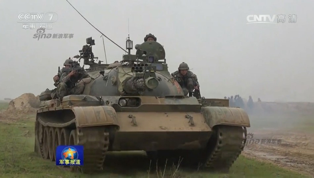 59坦克真不少！解放军第26集团军重装甲群出动