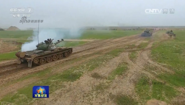 59坦克真不少！解放军第26集团军重装甲群出动