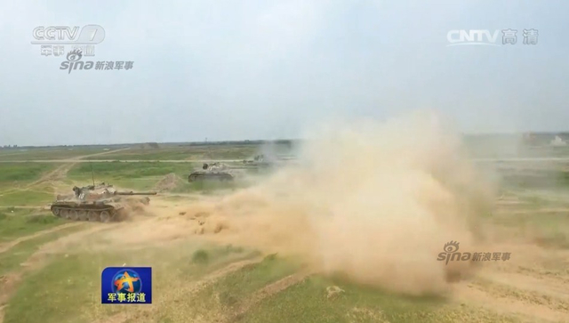 59坦克真不少！解放军第26集团军重装甲群出动