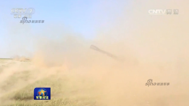 59坦克真不少！解放军第26集团军重装甲群出动