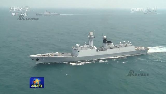中国海军舰队在日本周边演习