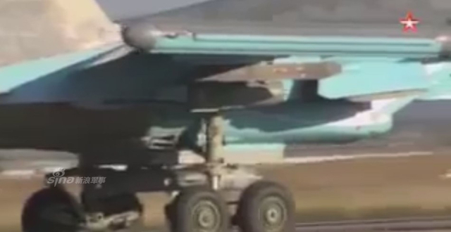 俄图22M3和苏34轰炸机从伊朗出发炸is