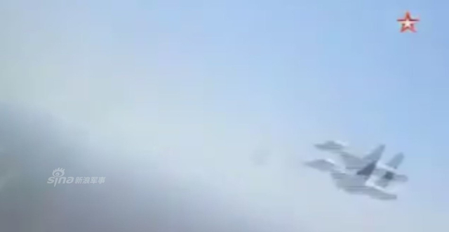 俄图22M3和苏34轰炸机从伊朗出发炸is