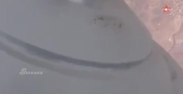 俄图22M3和苏34轰炸机从伊朗出发炸is