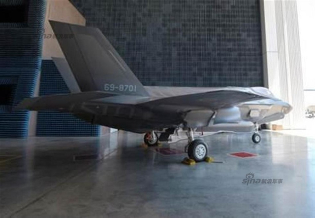 想和中国歼20一战？日本自卫队首架F-35首飞