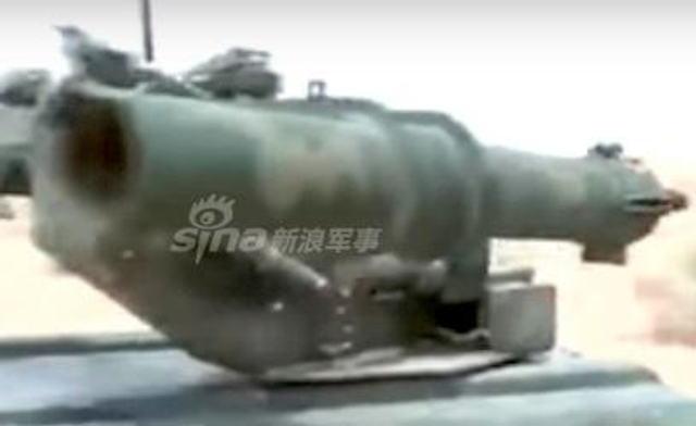 中国武器又发威：伊拉克无人战车上猛打IS