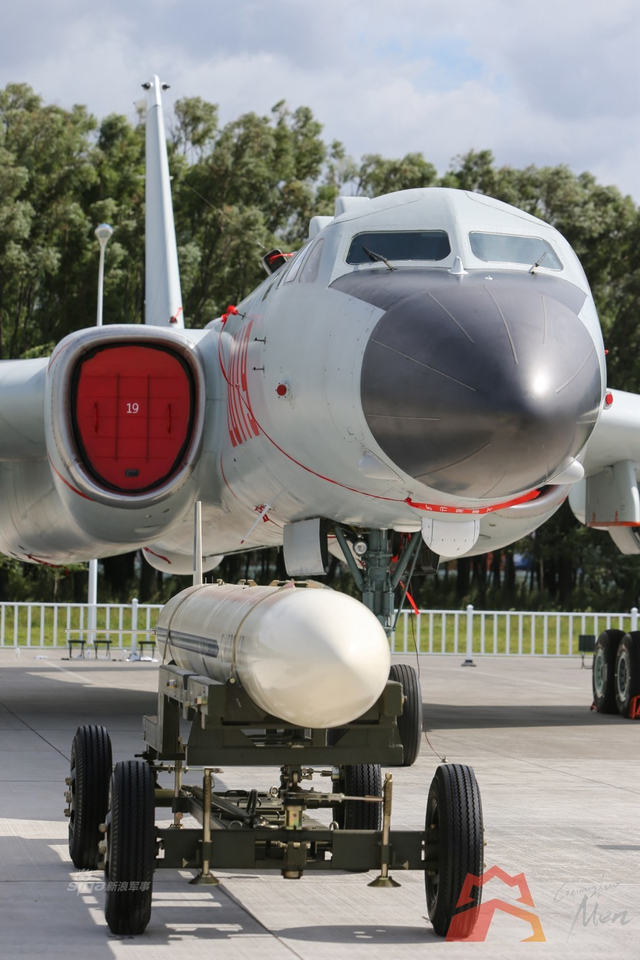 轰6k战略轰炸机长春首次开放
