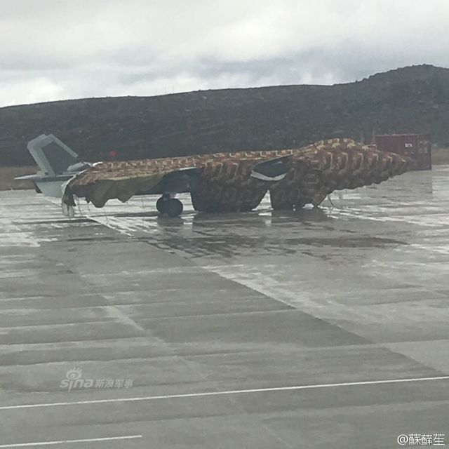 进度真够快:中国歼20战机上高原进行飞行测试