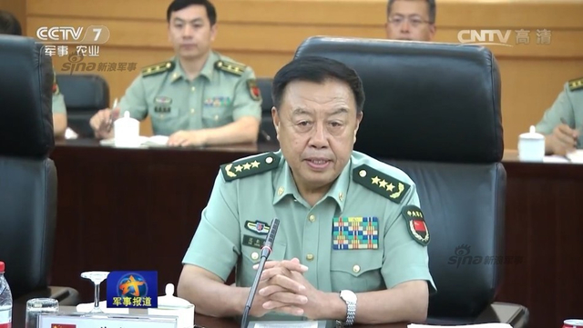 越南防长访华 向毛主席纪念堂献花篮并瞻仰遗容