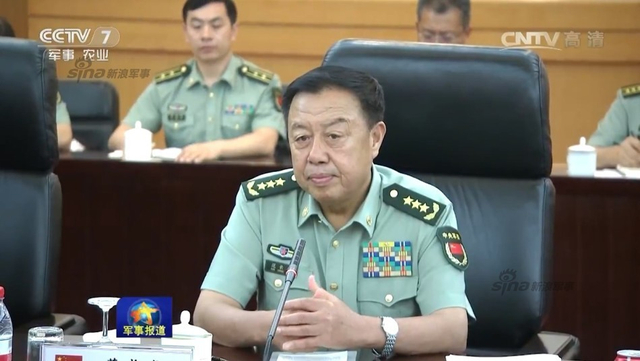 越南防长访华 向毛主席纪念堂献花篮并瞻仰遗容